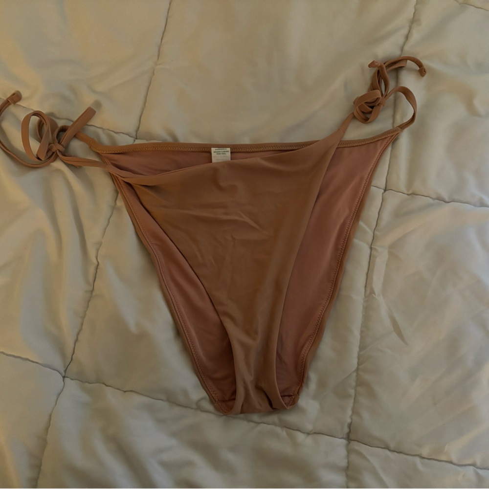 Aerie Tan One Piece Swimsuit with Thin Straps and Classic Design
